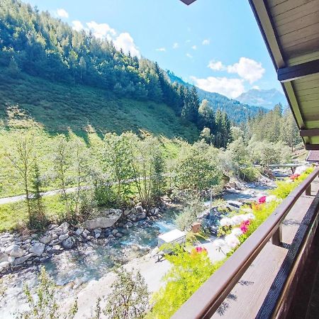 Pretty Holiday Home In Mayerhofen With Balcony マイヤーホーフェン エクステリア 写真
