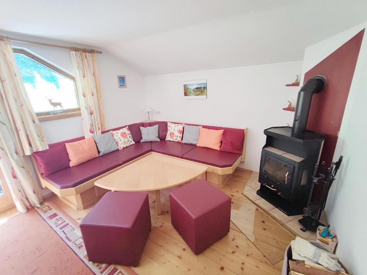 Pretty Holiday Home In Mayerhofen With Balcony マイヤーホーフェン エクステリア 写真