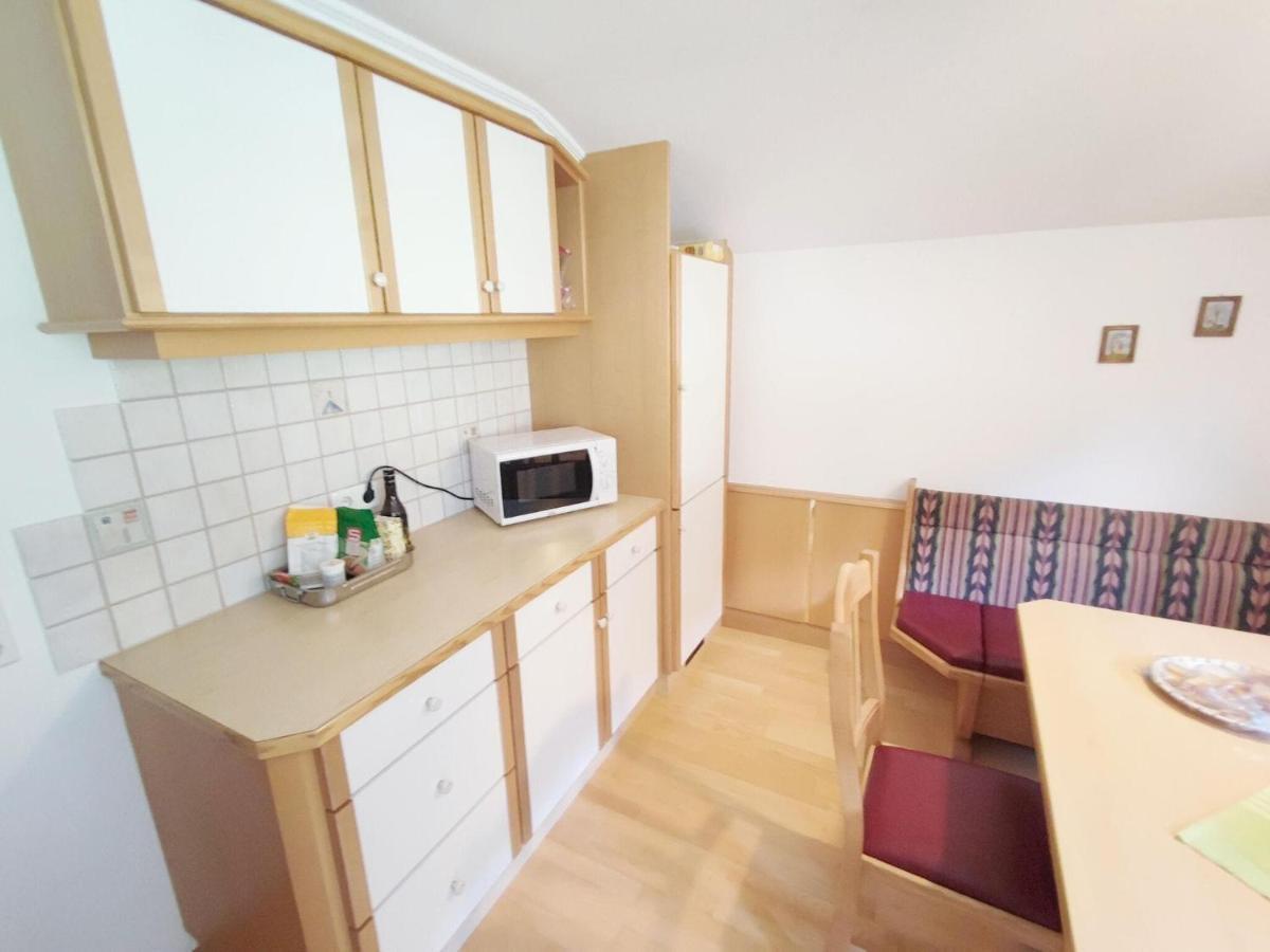 Pretty Holiday Home In Mayerhofen With Balcony マイヤーホーフェン エクステリア 写真